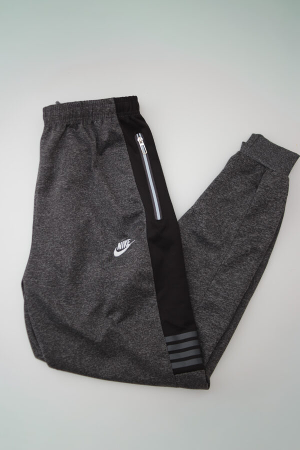 CALÇA MOLETON SUPLEX NIKE