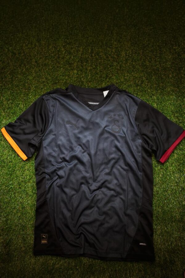 CAMISA GALATASARAY - EDIÇÃO BLACK